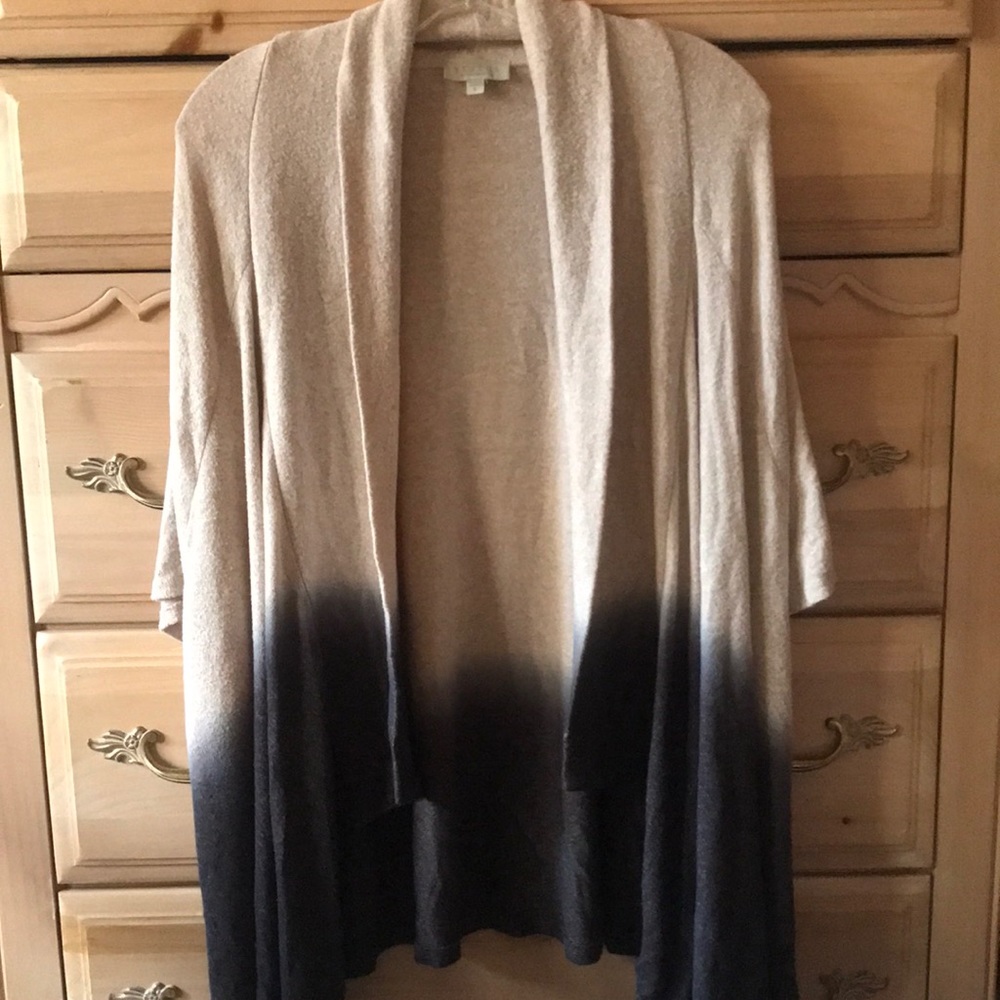 Status by Chenault | Ombré Short Sleeve Tan And Navy Sweater Size Small